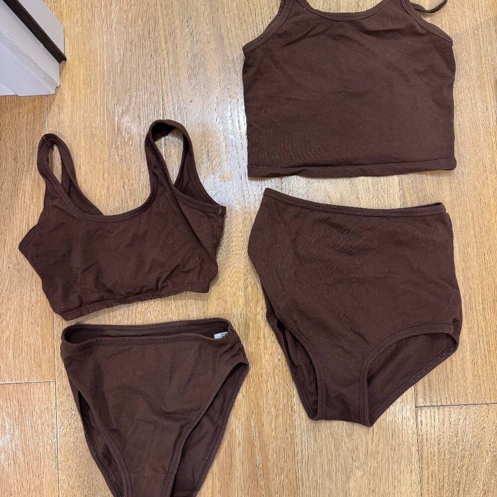 Brown ARQ Set